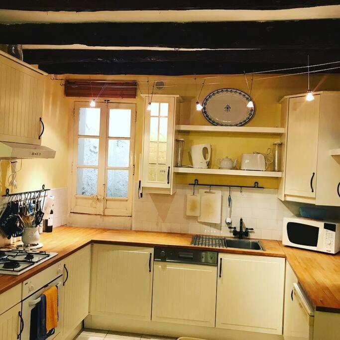 Historic French Townhouse Villa Saint-Thibery Ngoại thất bức ảnh